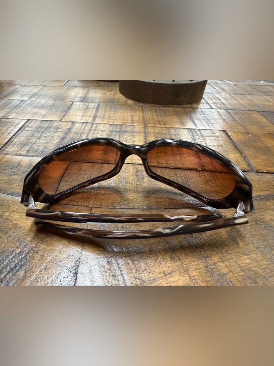Oakley Women\'s Brown Frame Sunglasses with Brown Lenses main image 7